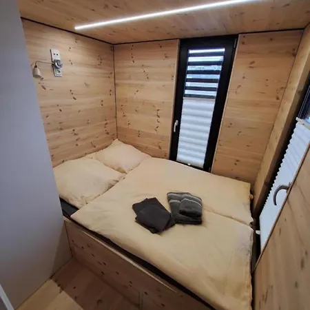 Hausboot Geiselruh Ботель