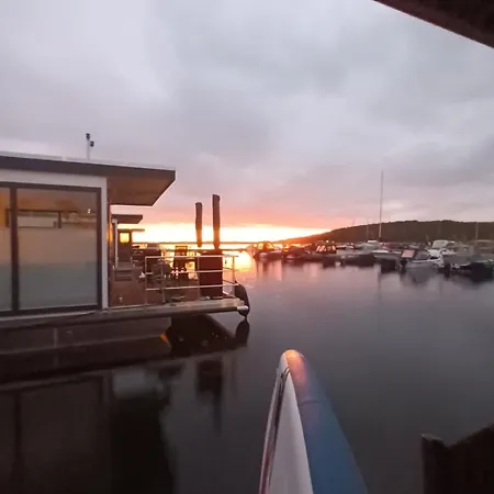 Hausboot Geiselruh Botel *