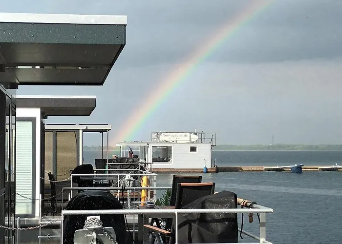 Hausboot Geiselruh Úszó hotel Braunsbedra